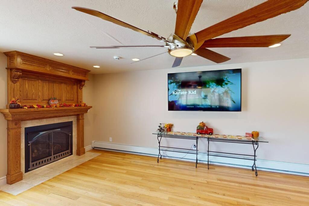 Tacit Shadow Resort Shangri-La King Suite, Gym, Coffee Bar, Hot-Tub, Free Laundry, Food Available Parowan Exterior foto